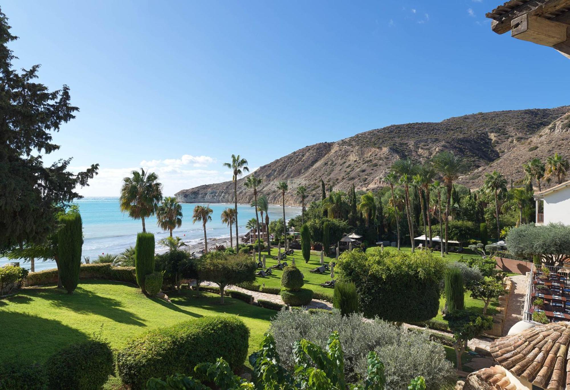 Columbia Beach Resort Pissoúri Eksteriør bilde View of the bay of Tolomeo
