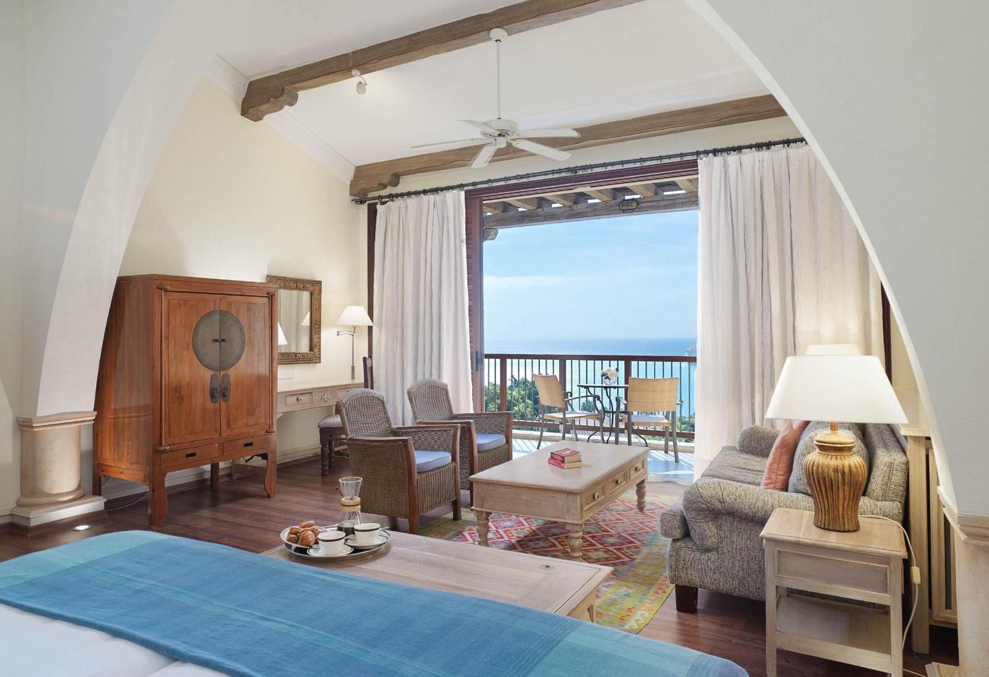 Columbia Beach Resort Pissoúri Eksteriør bilde A suite at the resort